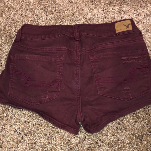 American Eagle maroon stretch jean shorts sz 4 - Picture 2 of 3